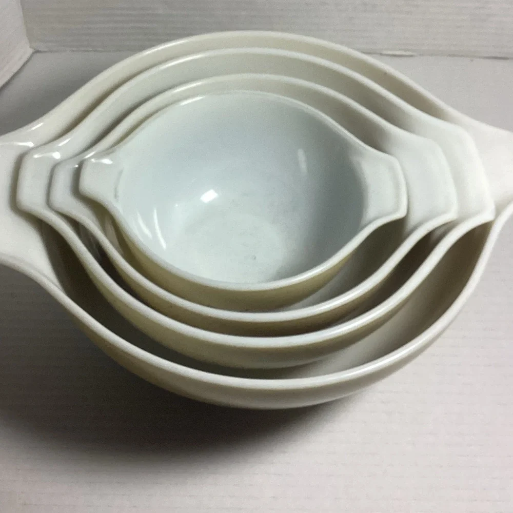 Vintage Mixing Bowl Set with Floral Design - Picture 13 of 16